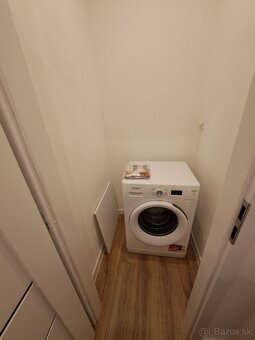 REZERVOVANÝ Garsónka s loggiou - 11