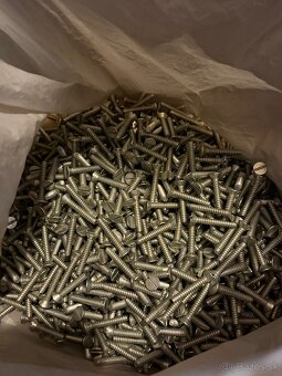 Spojovací materiál - 11