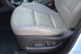 Hyundai Grand Santa Fe 2.2 SR voz, 7 miest, Automat - 11