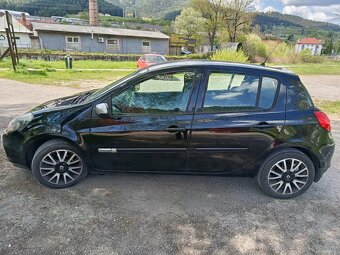 Renault Clio 1.2 benzín 55 KW - 11