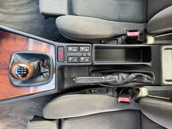 BMW E34 540i - 11