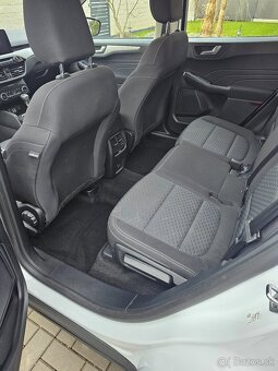 Ford Kuga 1.5tdci 88kw r.v. 2021 LED svetlá, NAVI, vyhrev - 11