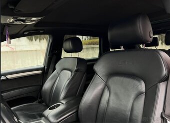 Audi Q7 S-line - 11