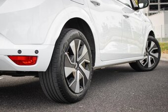 Dacia Sandero 1.0 Tce LPG / SVK / 1.M. / - 11