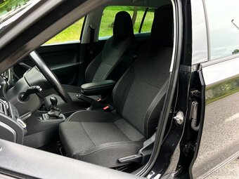 Škoda Rapid Spaceback 1.6 TDI Elegance - 11