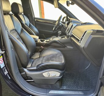Porsche Cayenne Diesel Platinum Edition II FL - 11