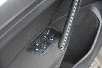 Volkswagen Golf 1.00 TSi, SR voz - 11