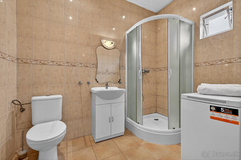 Na predaj - Rodinný dom v centre obce Tomášov s veľkým pozem - 11