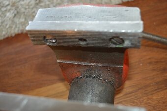 predam kvalitny zverak YORK 100A - 11