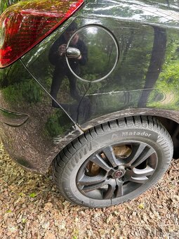 Predám Opel Corsa D 1,4 benzin 2008 3 dverove - 11