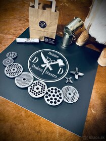 Brúsime, gravírujeme, leštíme Doslova Doostra - 11