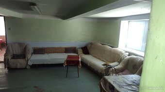 REZERVOVANÉ-Priestranný dvojpodlažný rodinný dom v Pribeníku - 11