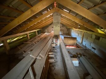 Výrazne znížená cena Na predaj dva domy s krásnym výhľadom - 11