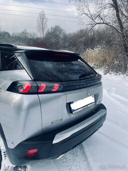 Peugeot 2008 1.2 PureTech 130 GT EAT8 - 11