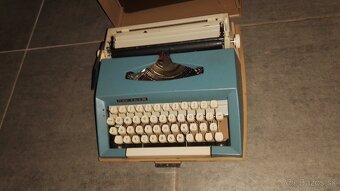 Starožitný písací stroj Maritsa 13 / SK - 11