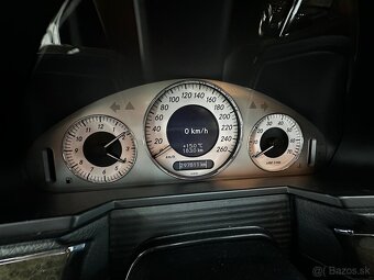 Mercedes Benz E350 V6 4matic - 11