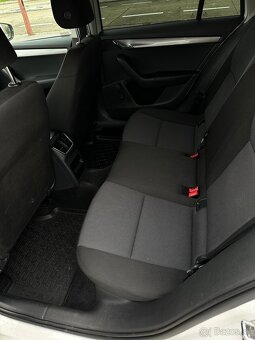 Škoda Octavia Combi 1.6 TDI Ambition - 11