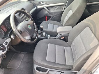 Škoda octavia 2  1.6 lpg - 11