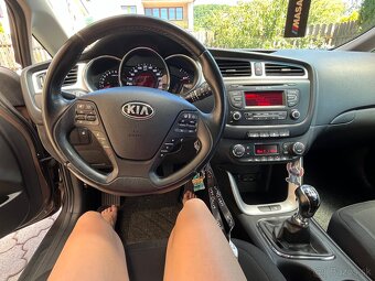 KIA Ceed - 11