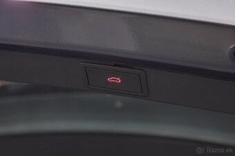 Škoda Octavia 4 iV Combi Style 1.4 TSI 150kW DSG automat - 11