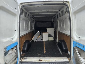 Ford Transit 2.2 TDCi - 11