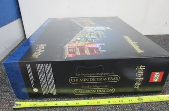 Nové LEGO Harry Potter 76444 Kouzelnické obchody - 11