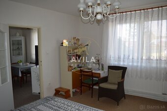 REZERVOVANÉ: Praktický 4izbový rodinný dom na pozemku 566m2  - 11