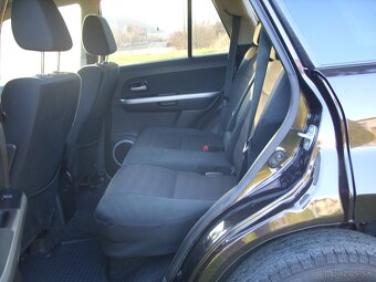 Suzuki Grand Vitara 1.9 DDiS 4x4 Comfort - 11