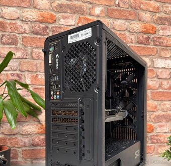 Ryzen 5 1600 AF\16GB\RTX 3060Ti\SSD\550W Zdroj - 11