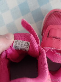 Ružové topánočky + ruž..Adidas v. 22 - 11