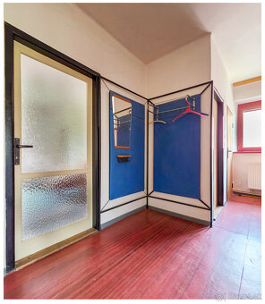 MUROVANÝ RODINNÝ DOM / BADÍN / SLNEČNÝ POZEMOK 1130 m2 - 11