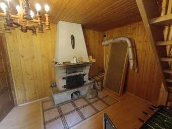 Na predaj chata pri jazere v Sklených Tepliciach - 11
