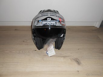 Predam krasnu novu moto prilbu znacky SHARK EVO GT SEAN - 11