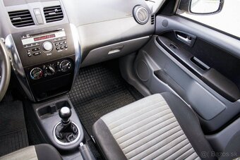Suzuki SX4 1.5 GLX Urban Line - 11