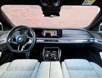 BMW NEW7 M760e XDRIVE 420KW Hybrid INDIVIDUAL - 11