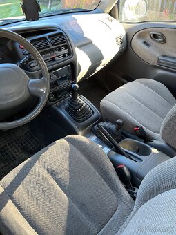 Suzuki Grand Vitara - 11