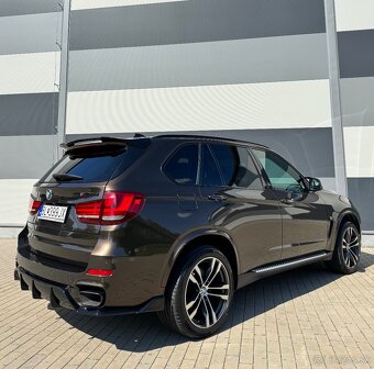 BMW X5 M50D - 11
