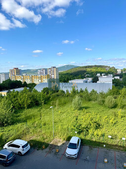 Prenájom 2 izbový byt, veľký balkón, novostavba, garážové st - 11