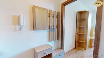 Na prenájom zariadená garsónka s balkónom v Holíči - 11