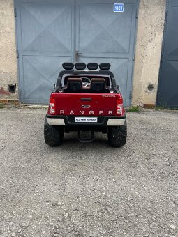 Elektrické autíčko Ford Ranger 4x4 - lakované - červené - 11