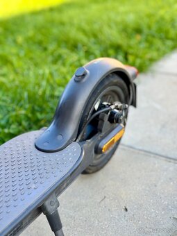 XIAOMI SCOOTER - XIAOMI ELEKTRICKÁ KOLOBEŽKA - 11