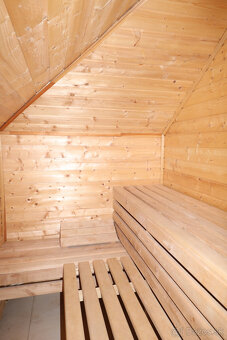 Prenajmeme 4 izb. byt v rodinnej vile na Kolibe. - 11