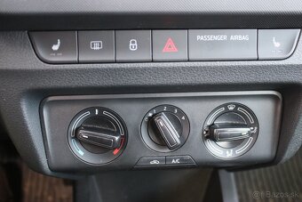 Škoda Fábia 1,0 Turbo benzín 81kw/110ps 6 rýchlostná 18000km - 11