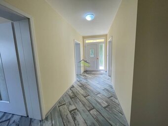 Kvalitný rodinný dom s krásnou záhradou - 1600 m2 - 11