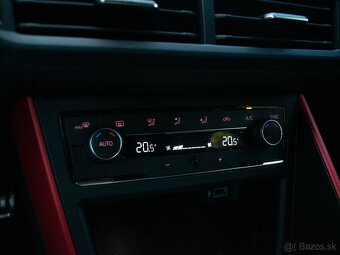 Volkswagen Polo GTI 2.0 TSI DSG - 11