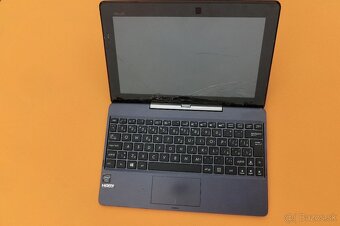 Tablety na náhradné diely . - 11