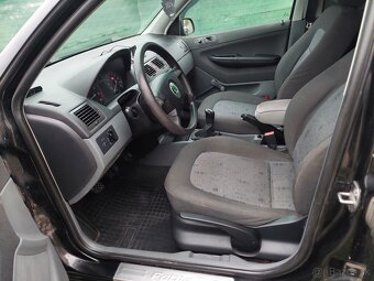 Škoda Fabiu 1.2 benzín 47Kw r.v2003 - 11