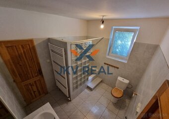 Na predaj rodinný dom v Cíferi – ideálna kombinácia pokoja,  - 11