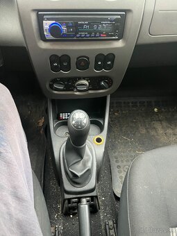 Dacia Sandero 1,4 /50 KW benzín - 11