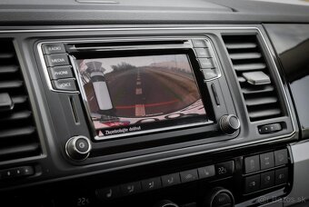 Volkswagen T6 Multivan 2.0 BiTDI BMT 4MOTION DSG - 11